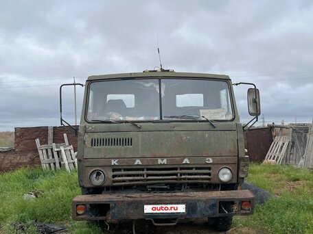 1989 КамАЗ 54112, зелёный, 200000 рублей, вид 1