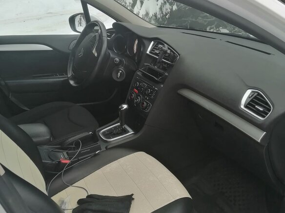 2014 Citroen C4 II, белый, 920000 рублей - вид 5