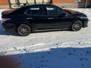 2023 Toyota Camry VIII (XV70) Рестайлинг, чёрный, 4100000 рублей, вид 3