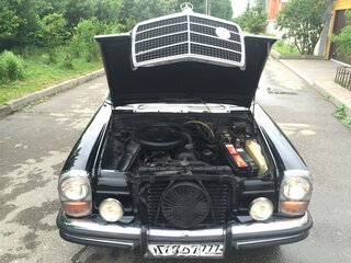 1971 Mercedes-Benz W114 250 North America, чёрный, 5800000 рублей, вид 3