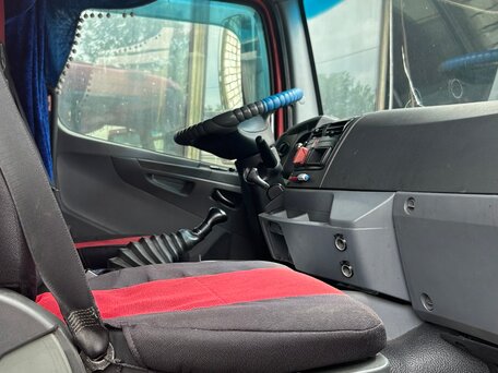 2012 Mercedes-Benz Axor, пурпурный, 1400000 рублей, вид 5