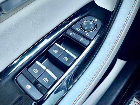 2022 BYD Song Plus DM 8.3 kWh I, белый, 2600000 рублей - вид 12