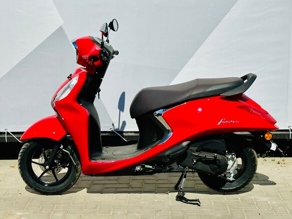 2024 Yamaha Fino, красный, 310000 рублей