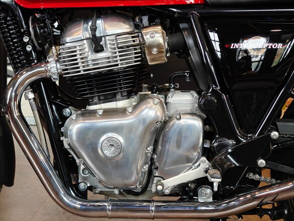 2026 Royal Enfield Interceptor 650, чёрный, 699000 рублей - вид 11