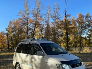 2000 Toyota Lite Ace Noah V, белый, 850000 рублей, вид 2
