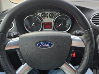 2008 Ford Focus II Рестайлинг, чёрный, 490000 рублей, вид 5
