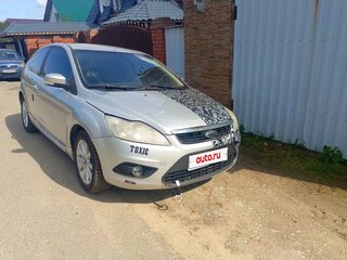 2008 Ford Focus II Рестайлинг, серебристый, 400000 рублей, вид 1