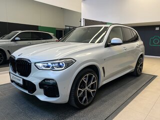 2021 BMW X5 30d IV (G05/G18), белый, 7700000 рублей, вид 2