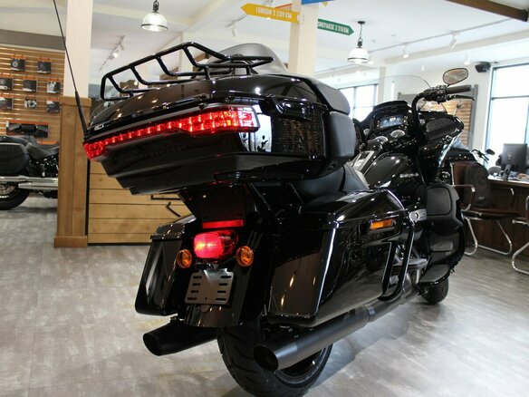 2024 Harley-Davidson Road Glide Limited, чёрный, 3990000 рублей - вид 8