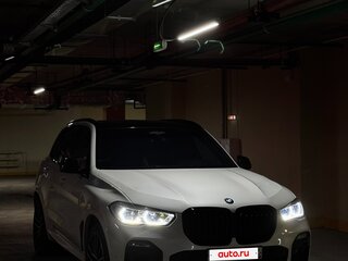 2020 BMW X5 40i IV (G05/G18), белый, 7490000 рублей, вид 4