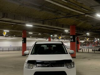 2012 Mitsubishi Outlander III, белый, 1650000 рублей, вид 1