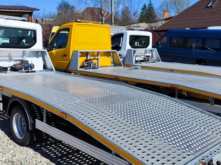 2010 Volkswagen Crafter, жёлтый, 2350000 рублей, вид 3