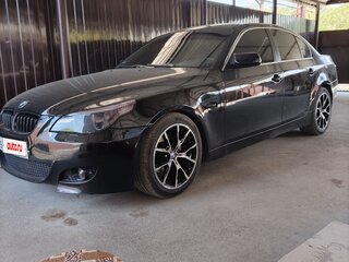 2006 BMW 5 серии 520d V (E60/E61), чёрный, 1700000 рублей, вид 1
