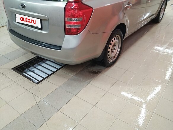 2010 Kia Ceed I Рестайлинг, серебристый, 765000 рублей - вид 4