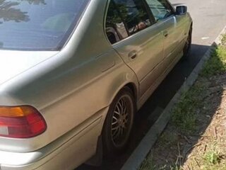2001 BMW 5 серии 525d IV (E39) Рестайлинг, серебристый, 700000 рублей, вид 3