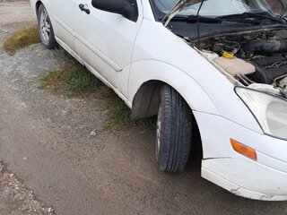 2001 Ford Focus I (North America), белый, 220000 рублей, вид 1