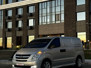 2009 Hyundai Grand Starex I, серый, 2000000 рублей, вид 1