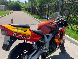 1999 Honda CBR 919RR Fireblade, красный, 340000 рублей, вид 2