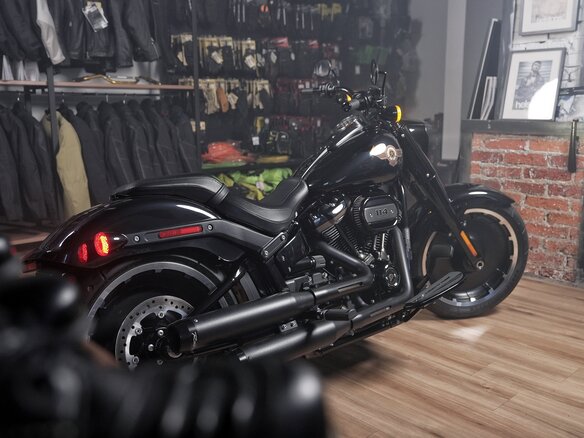 2020 Harley-Davidson Fat Boy, чёрный - вид 18