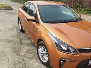 2019 Kia Rio IV, оранжевый, 1415000 рублей, вид 3