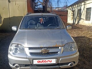 2011 Chevrolet Niva I Рестайлинг, серый, 450000 рублей, вид 2