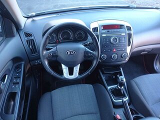 2011 Kia Ceed I Рестайлинг, серебристый, 850000 рублей, вид 4