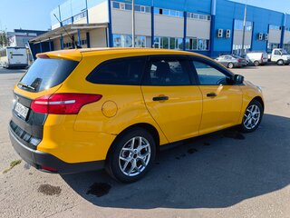 2016 Ford Focus III Рестайлинг, жёлтый, 770000 рублей, вид 5