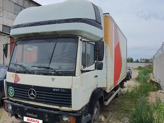 1996 Mercedes-Benz 817, белый, 950000 рублей, вид 1