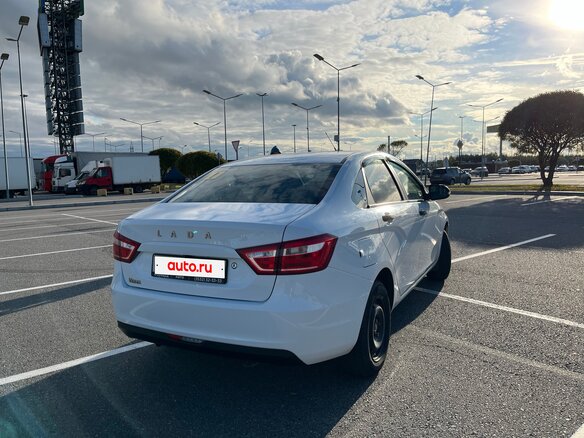 2017 Lada (ВАЗ) Vesta I, белый, 670000 рублей - вид 3