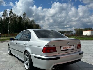 1998 BMW 5 серии 528i IV (E39), серебристый, 1900000 рублей, вид 5