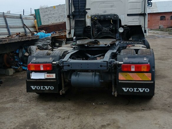 2002 Volvo FH, белый, 2950000 рублей - вид 4