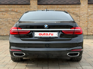 2018 BMW 7 серии Long 750Li xDrive VI (G11/G12), чёрный, 5900000 рублей, вид 5