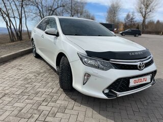 2018 Toyota Camry VII (XV50) Рестайлинг 2, белый, 2580000 рублей, вид 3