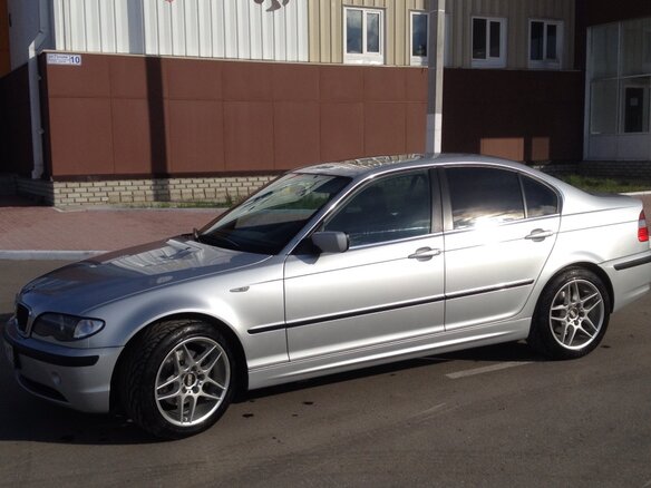 2003 BMW 3 серии 325i IV (E46) Рестайлинг, серебристый