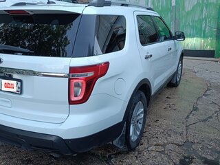 2013 Ford Explorer V, белый, 1740000 рублей, вид 4