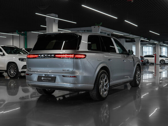2026 Voyah Taishan X8, серый - вид 4
