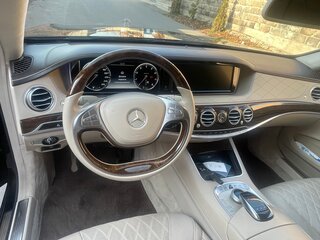 2015 Mercedes-Benz Maybach S-Класс 500 I (X222), чёрный, 5450000 рублей, вид 4