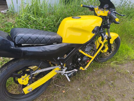 1993 Yamaha FZR250, жёлтый, 115000 рублей, вид 1