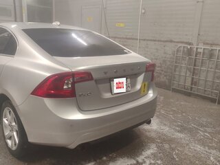 2013 Volvo S60 II Рестайлинг, серый, 1395000 рублей, вид 3