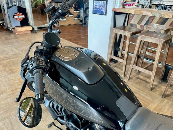 2022 Harley-Davidson Sportster S, чёрный, 1690000 рублей - вид 8