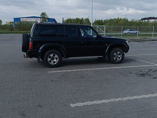 2002 Nissan Patrol V (Y61), чёрный, 935000 рублей, вид 3