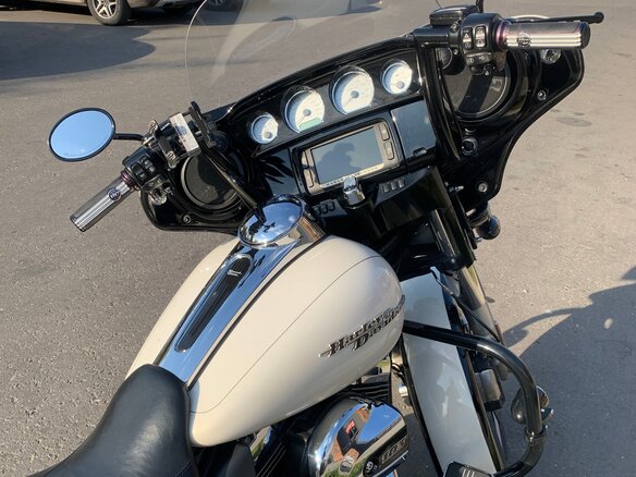 2015 Harley-Davidson Street Glide Special, белый, 1000000 рублей - вид 9