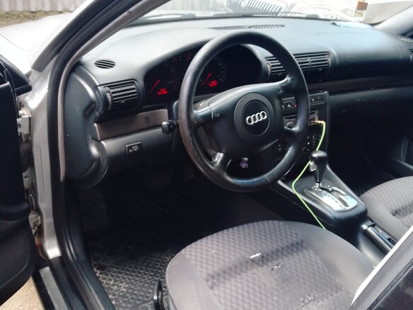 1999 Audi A4 I (B5) Рестайлинг, серый, 440000 рублей - вид 8