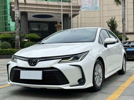 Toyota Corolla XII (E210)