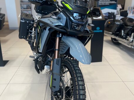 2025 CFMoto 450MT Touring, серый, 845910 рублей, вид 4