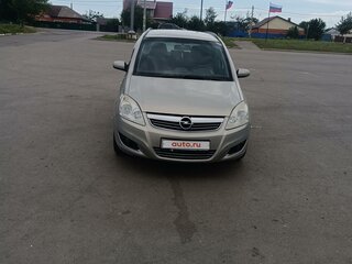 2008 Opel Zafira B Рестайлинг, серебристый, 850000 рублей, вид 1
