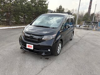 2016 Honda Stepwgn V, чёрный, 1850000 рублей, вид 2