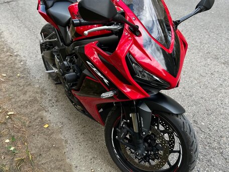 2023 Honda CB 650R, красный, 980000 рублей, вид 4