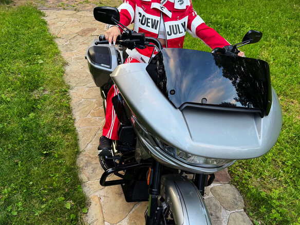2024 Harley-Davidson CVO Road Glide, серебристый, 4535000 рублей - вид 11