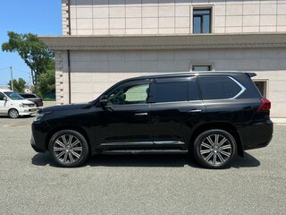 2017 Lexus LX 570 III Рестайлинг 2, чёрный, 10000000 рублей, вид 4
